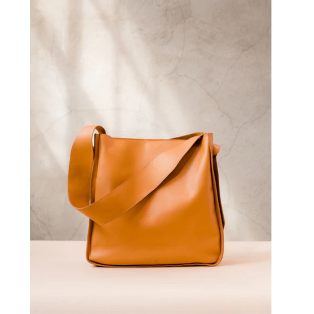 Able Addison leather tote